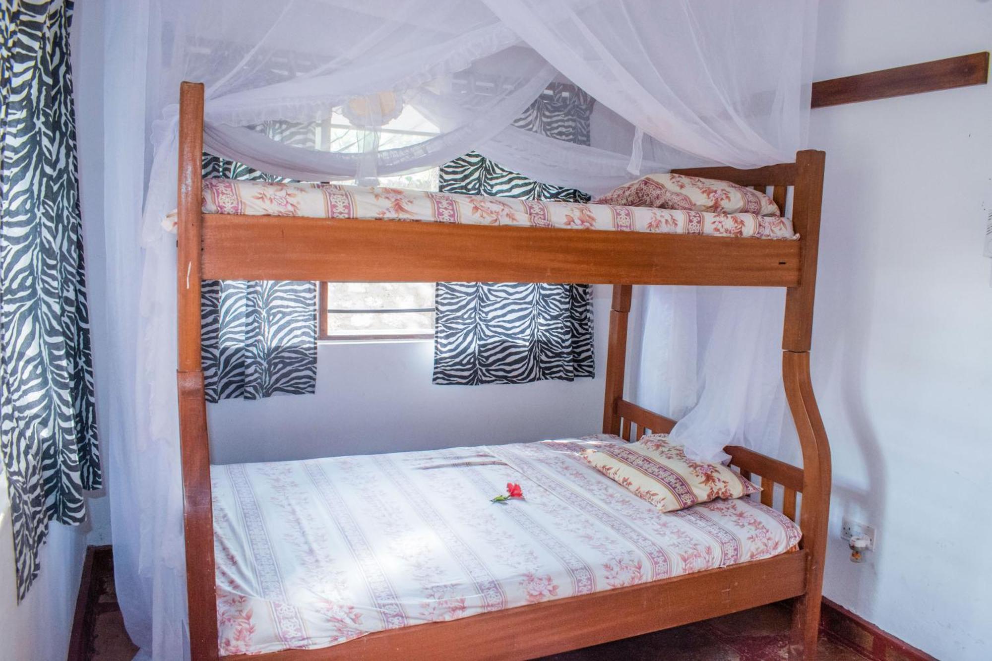 شاطئ دياني Kijani Cottages In Diani المظهر الخارجي الصورة