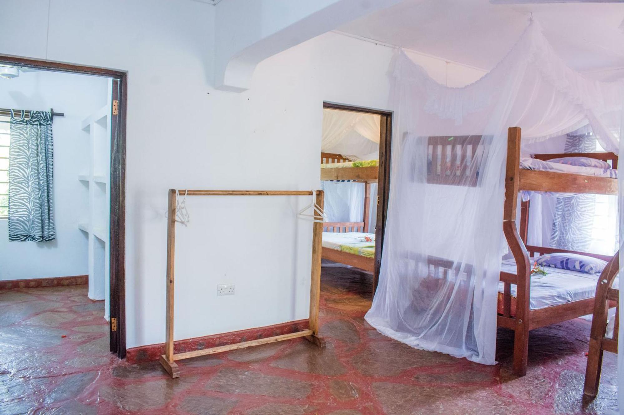 شاطئ دياني Kijani Cottages In Diani المظهر الخارجي الصورة