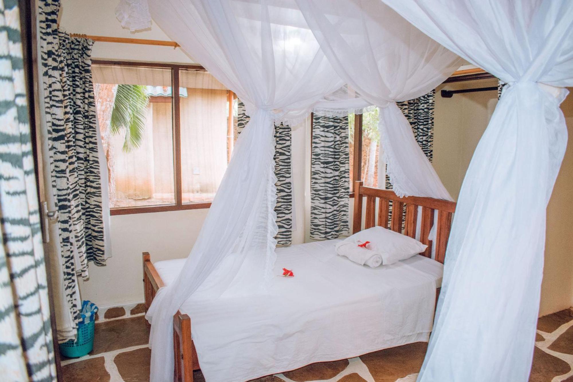 شاطئ دياني Kijani Cottages In Diani المظهر الخارجي الصورة