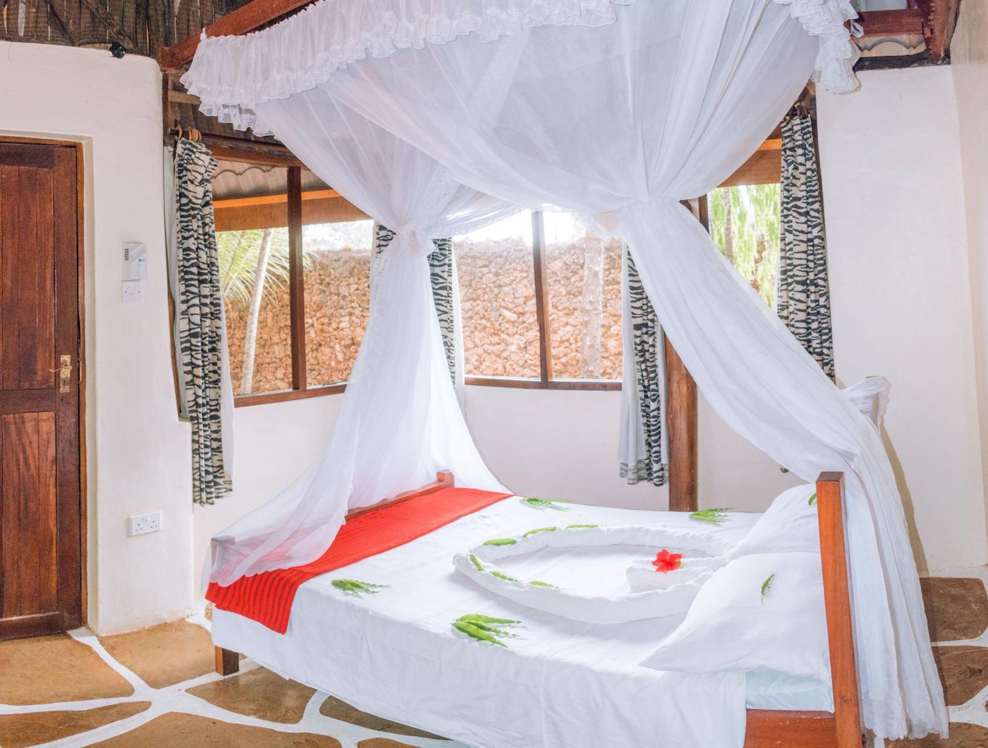 شاطئ دياني Kijani Cottages In Diani المظهر الخارجي الصورة